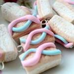 6pcs Bread Party - Strawberry Icing