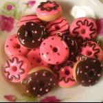 6pcs - Assorted Chocolate Kitsch Donut Charms -..